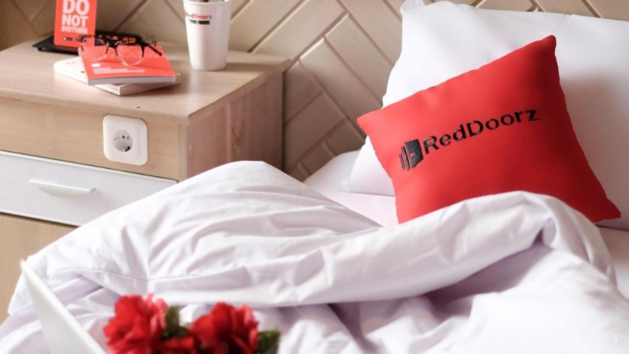 Reddoorz Ura Hotel Hung Phuoc 4 Ho Či Minovo Město Exteriér fotografie